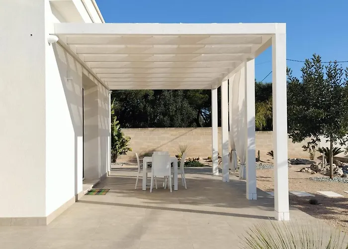 Bianco Mediterraneo Bed and Breakfast Torre Ovo